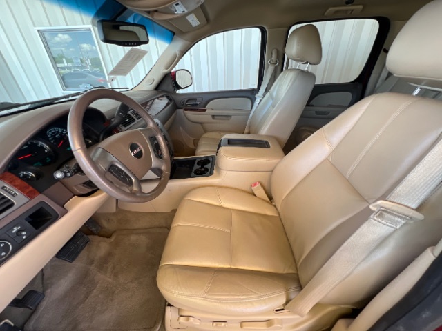 gmc yukon xl 2014 1GKS1KE03ER223070 image gmc yukon xl 2014 1GKS1KE03ER223070 image